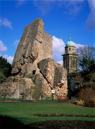 simsearch:841-07202520,k - Castle with leaning tower, Bridgnorth, Shropshire, England, United Kingdom, Europe Stock Photo - Rights-Managed, Code: 841-02713382