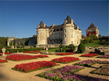 Exterior of Chateau Rochecourbon and colourful flowerbeds in formal gardens, near Saintes, Western Loire, France, Europe Stock Photo - Rights-Managed, Code: 841-02713558
