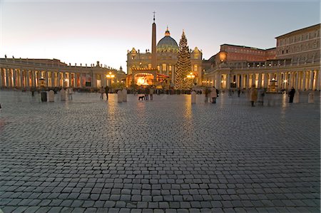 saint peter's square - St .Peter's Square at Christmas time, Vatican, Rome, Lazio, Italy, Europe Stock Photo - Rights-Managed, Code: 841-02721717