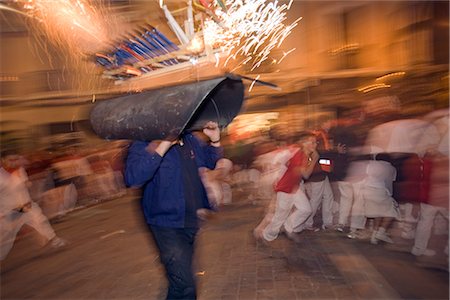 fiesta de san fermin - Fireworks bull for children, San Fermin festival, Pamplona, Navarra, Spain, Europe Stock Photo - Rights-Managed, Code: 841-02721863