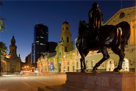 simsearch:841-02722258,k - Close-up of the equestrian statue of Pedro de Valdivia in front of the Museo Historico Nacional in Plaza de Armas, Santiago, Chile, South America Foto de stock - Con derechos protegidos, Código: 841-02722263