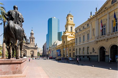 simsearch:841-02722258,k - Equestrian statue of Don Pedro de Valdivia in front of the Museum Historico Nacional and Cathedral Metropolitana in Plaza de Armas, Santiago, Chile, South America Foto de stock - Con derechos protegidos, Código: 841-02722361