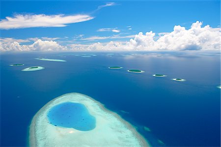 simsearch:600-02886000,k - Aerial view of islands in Baa atoll, Maldives, Indian Ocean, Asia Stock Photo - Rights-Managed, Code: 841-02722597
