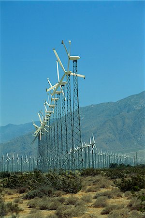simsearch:841-02708432,k - Windmills generating electricity near Palm Springs, California, United States of America, North America Stock Photo - Rights-Managed, Code: 841-02825673