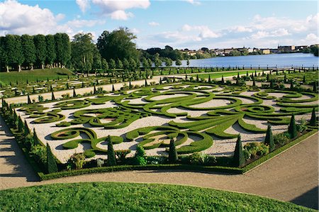Formal garden, Frederiksborg Slot, Hillerod, Zealand, Denmark, Scandinavia, Europe Stock Photo - Rights-Managed, Code: 841-02831846