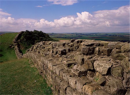 simsearch:841-02916154,k - Looking west along Hadrian's Wall, UNESCO World Heritage site, near Greenhead, Cumbria, England, United Kingdom, Europe Stock Photo - Rights-Managed, Code: 841-02832397