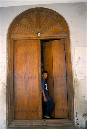 simsearch:841-02707258,k - Arab style Lamu door, Old Town, Mombasa, Kenya, East Africa, Africa Foto de stock - Con derechos protegidos, Código: 841-02832696