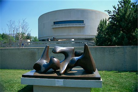 Henry Moore sculpture and Hirshhorn Museum, Washington D.C., United States of America, North America Stock Photo - Rights-Managed, Code: 841-02832737