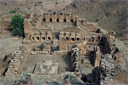 pakistan - The ruins of the Takht-I-Bhai monastery from the Gandhara period, in northwest Pakistan, Asia Stock Photo - Rights-Managed, Code: 841-02901953