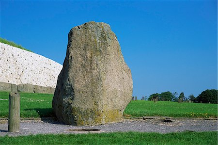 simsearch:841-07202123,k - Standing stone, Newgrange, UNESCO World Heritage Site, County Meath, Leinster, Republic of Ireland (Eire), Europe Stock Photo - Rights-Managed, Code: 841-02902180