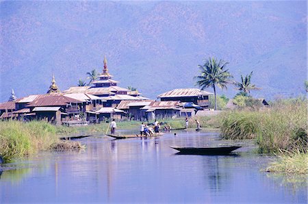 simsearch:841-02946821,k - Floating gardens and village, Inle Lake, Shan State, Myanmar (Burma), Asia Stock Photo - Rights-Managed, Code: 841-02902577