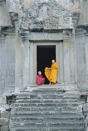 simsearch:841-03067430,k - Buddhist monks at Angkor Wat, Angkor, UNESCO World Heritage Site, Siem Reap, Cambodia, Indochina, Asia Stock Photo - Rights-Managed, Code: 841-02902879