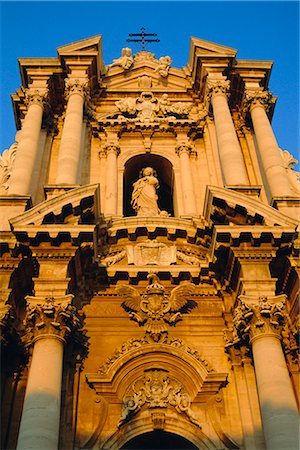 simsearch:841-02714288,k - Syracuse Cathedral, Syracuse, Sicily, Italy, Europe Stock Photo - Rights-Managed, Code: 841-02914892