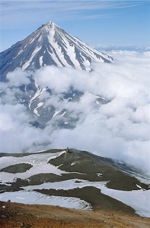 simsearch:841-02706346,k - Koryaksky volcano, andesitic cone seen from shoulder of Avacha volcano, Kamchatka, East Siberia, Russia Stock Photo - Rights-Managed, Code: 841-02915639