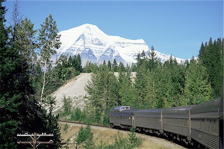 rocky mountain canada train - Mount Robson, highest peak in Canadian Rockies, 3964m, seen from Canadian transcontinental express between Jasper and Vancouver, British Columbia, Canada, North America Stock Photo - Rights-Managed, Code: 841-02915927