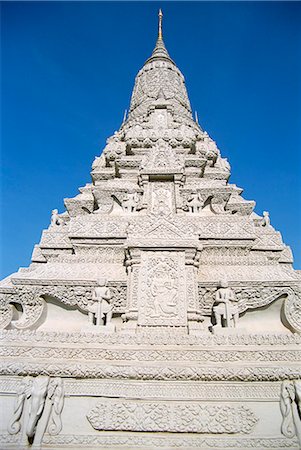 simsearch:841-06501931,k - Royal stupa, Royal Palace, Phnom Penh, Cambodia, Indochina, Southeast Asia, Asia Stock Photo - Rights-Managed, Code: 841-02916472