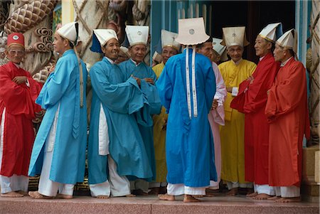 simsearch:841-02925433,k - A group of Caodist dignitaries in ceremonial dress at the Cadai Great Temple at Tay Ninh, Halong Bay, Vietnam, Indochina, Southeast Asia, Asia Stock Photo - Rights-Managed, Code: 841-02916607