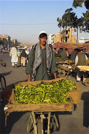 shoving - Street market, Central Kabul, Afghanistan, Asia Stock Photo - Rights-Managed, Code: 841-02916889