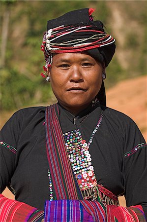 simsearch:841-02925433,k - Ann lady with textiles, Ann village, Kengtung (Kyaing Tong), Shan state, Myanmar (Burma), Asia Stock Photo - Rights-Managed, Code: 841-02917014