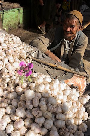 simsearch:841-02947168,k - Man selling garlic, Bazaar, Central Kabul, Afghanistan, Asia Foto de stock - Con derechos protegidos, Código: 841-02917075