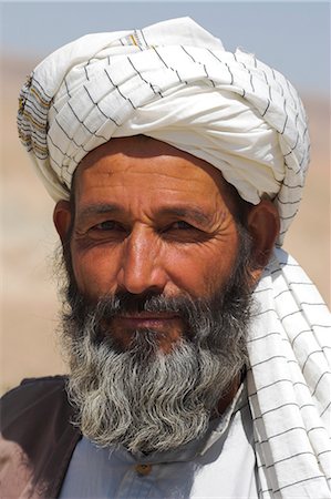 simsearch:841-02947168,k - Local man, between Herat and Maimana, after Subzak Pass, Afghanistan, Asia Foto de stock - Con derechos protegidos, Código: 841-02917089