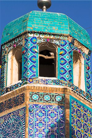 simsearch:841-02944764,k - Famous white pigeon in minaret, Shrine of Hazrat Ali, who was assassinated in 661, Mazar-I-Sharif, Afghanistan, Asia Stock Photo - Rights-Managed, Code: 841-02917161