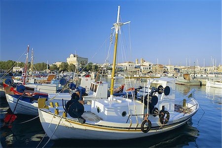 simsearch:841-02991898,k - Fishing boats in harbour, Aegina Town, Aegina, Greece, Europe Stock Photo - Rights-Managed, Code: 841-02917838