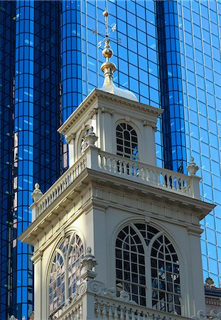 Contrasting church tower and modern office building, Boston, Massachusetts, New England, United States of America, North America Stock Photo - Rights-Managed, Code: 841-02918343