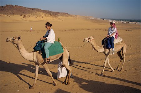 simsearch:841-02918817,k - Trek de touristes à dos de chameau, Aswan, Égypte, Afrique du Nord, Afrique Photographie de stock - Rights-Managed, Code: 841-02918621