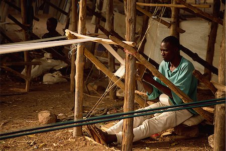 Homme de tissage au métier à tisser, près de Korhogo, Côte d'Ivoire, Afrique de l'Ouest, Afrique Photographie de stock - Rights-Managed, Code: 841-02918787