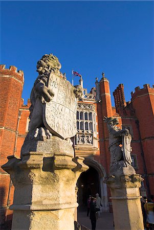 Hampton Court, Surrey, England, United Kingdom, Europe Stock Photo - Rights-Managed, Code: 841-02919309