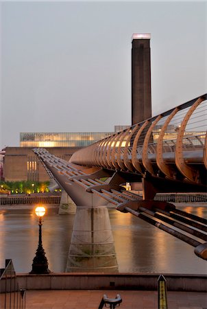 simsearch:841-02710261,k - Millennium Bridge and Tate Modern, London, England, United Kingdom, Europe Stock Photo - Rights-Managed, Code: 841-02919315