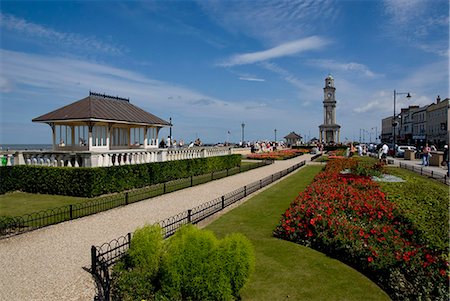 simsearch:841-07202520,k - Clocktower and gardens in 2007, Herne Bay, Kent, England, United Kingdom, Europe Stock Photo - Rights-Managed, Code: 841-02919612