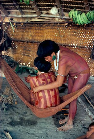 simsearch:841-02709392,k - Yanomami girls applying body make-up, Brazil, South America Stock Photo - Rights-Managed, Code: 841-02924007