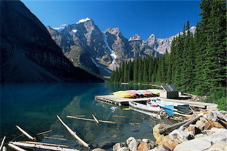simsearch:841-02920671,k - Canoes for hire on shore of Moraine Lake, with view to the Wenkchemna Peaks, Banff National Park, UNESCO World Heritage Site, Alberta, Canada, North America Stock Photo - Rights-Managed, Code: 841-02920670