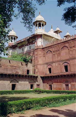 simsearch:841-02703267,k - Moti Masjid (1646-53), Pearl Mosque built by Shah Jehan (Jahan) in the Red Fort, Agra, Uttar Pradesh, India Stock Photo - Rights-Managed, Code: 841-02920998