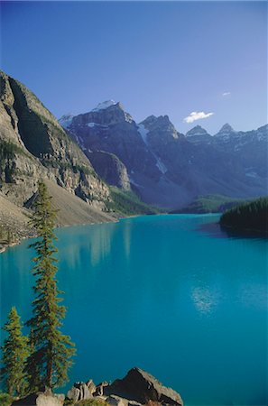 simsearch:622-02759675,k - Valley of Ten Peaks, Moraine Lake, Banff National Park, Rocky Mountains, Alberta, Canada, North America Stock Photo - Rights-Managed, Code: 841-02921147