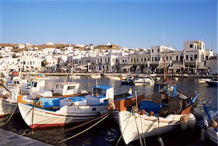 simsearch:841-05796762,k - Harbour with fishing boats, Mykonos Town, island of Mykonos, Cyclades, Greece, Europe Stock Photo - Rights-Managed, Code: 841-02923766