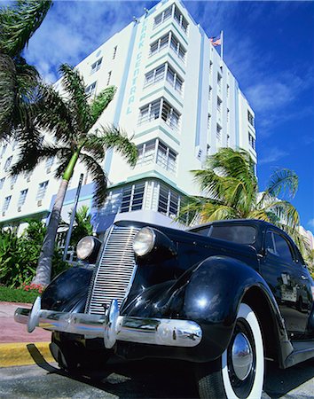 Close-up of 1950s classic American car outside the Park Central Hotel, Ocean Drive, Art Deco District, Miami Beach, South Beach, Miami, Florida, United States of America, North America Stock Photo - Rights-Managed, Code: 841-02944407