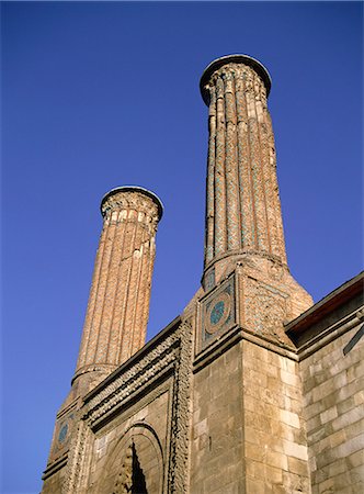 simsearch:841-02944764,k - Twin minarets of Cifte Minare Medresse, Erzurum, Anatolia, Turkey, Asia Minor, Eurasia Stock Photo - Rights-Managed, Code: 841-02946485