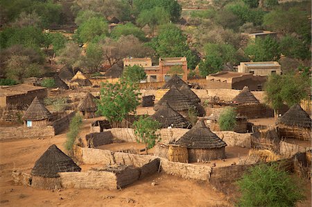 sudan - High angle view of round thatched village houses, El Geneina, Darfur, Sudan, Africa Stock Photo - Rights-Managed, Code: 841-02947061