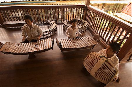 royal palace interior - Musicians in the Royal Palace, Phnom Penh, Cambodia, Indochina, Southeast Asia, Asia Stock Photo - Rights-Managed, Code: 841-02947395