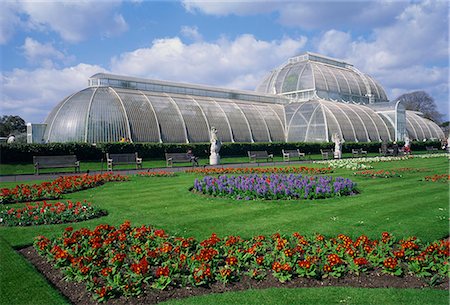 The Palm House, the Royal Botanic Gardens at Kew (Kew Gardens), UNESCO World Heritage Site, London, England, United Kingdom, Europe Stock Photo - Rights-Managed, Code: 841-02943858