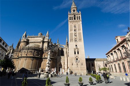 simsearch:841-06806761,k - Seville Cathedral and La Giralda, UNESCO World Heritage Site, Plaza Virgen de los Reyes, Santa Cruz district, Seville, Andalusia, Spain, Europe Stock Photo - Rights-Managed, Code: 841-02994271