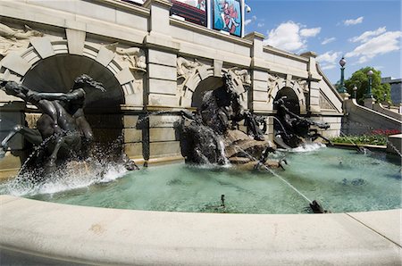 Fountains at the Library of Congress, Washington D.C. (District of Columbia), United States of America, North America Stock Photo - Rights-Managed, Code: 841-02994697