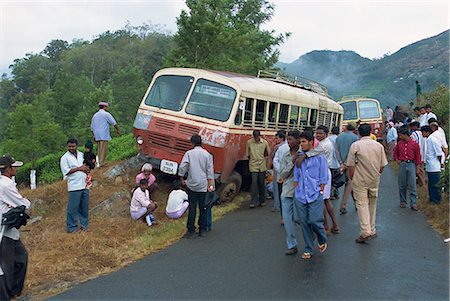 Accident d'autocar près de Munnar, Western Ghats, Kerala État, Inde, Asie Photographie de stock - Rights-Managed, Code: 841-02991516