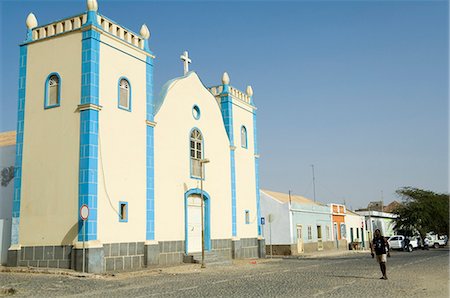 Church in main square, Sal Rei, Boa Vista, Cape Verde Islands, Africa Stock Photo - Rights-Managed, Code: 841-02993646