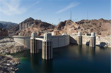 Hoover Dam on the Colorado River forming the border between Arizona and Nevada, United States of America, North America Stock Photo - Rights-Managed, Code: 841-03028121