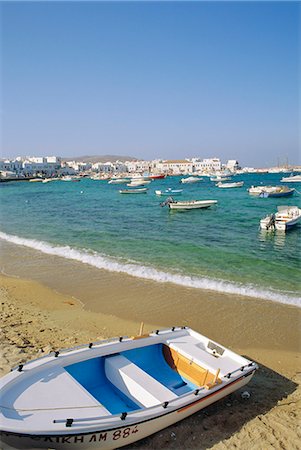 simsearch:841-05796762,k - Mykonos Town harbour from the beach, Mykonos, Cyclades Islands, Greece, Europe Stock Photo - Rights-Managed, Code: 841-03028633