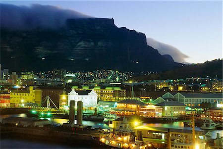 simsearch:841-03061953,k - Victoria and Albert Waterfront with Table Mountain behind, Cape Town, South Africa Stock Photo - Rights-Managed, Code: 841-03028672